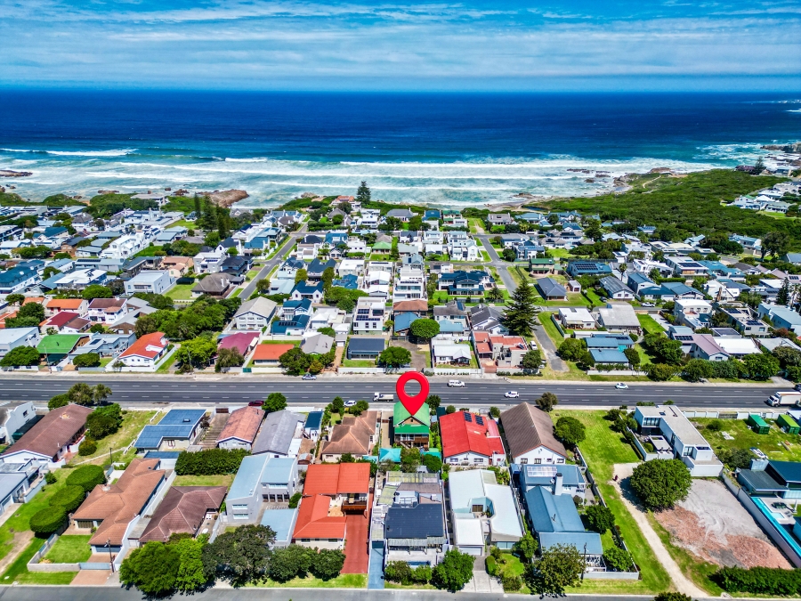 5 Bedroom Property for Sale in Voelklip Western Cape